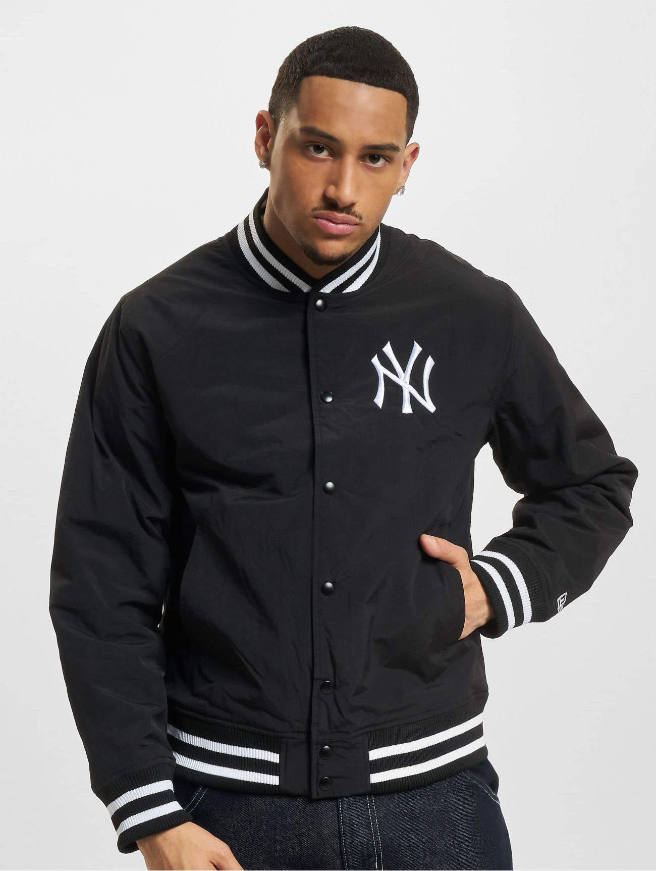 Giảm giá Áo khoác bomber mlb ny BeeCost #42 Giảm giá Áo khoác bomber mlb ny BeeCost