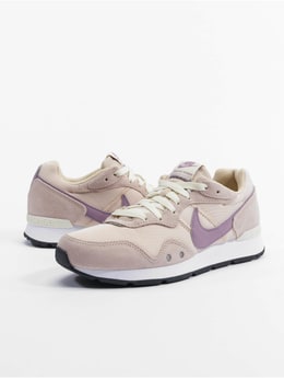 basket nike beige femme