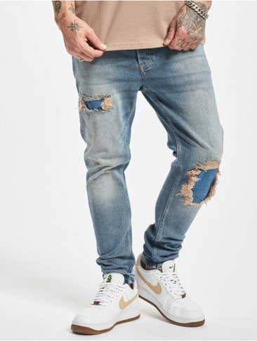 Wolkenkrabber Pickering Toestemming Ripped jeans zijn de trend van 2017