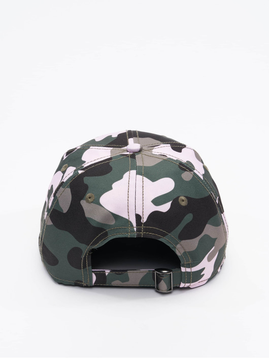 Frauen snapback-caps Cayler & Sons Snapback Cap CSBL Brackets Curved in camouflage