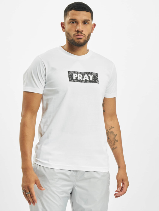 Männer t-shirts-109 Mister Tee Herren T-Shirt Bandana Box Pray in weiß