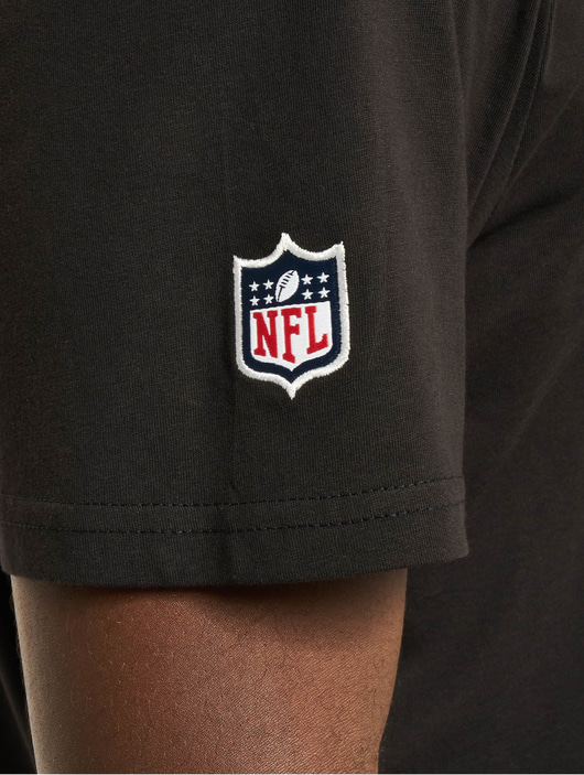 Männer t-shirts New Era Herren T-Shirt NFL New England Patriots Outline Logo in schwarz