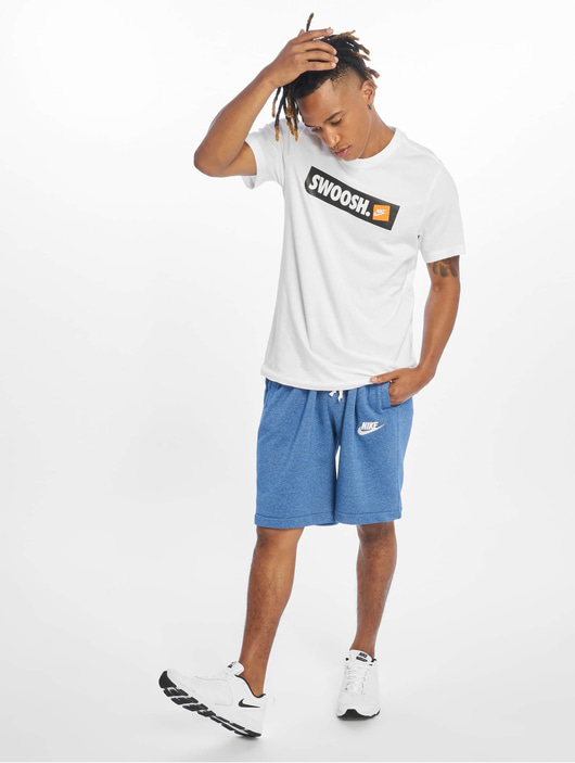 Männer t-shirts Nike Herren T-Shirt Bmpr Stkr in weiß