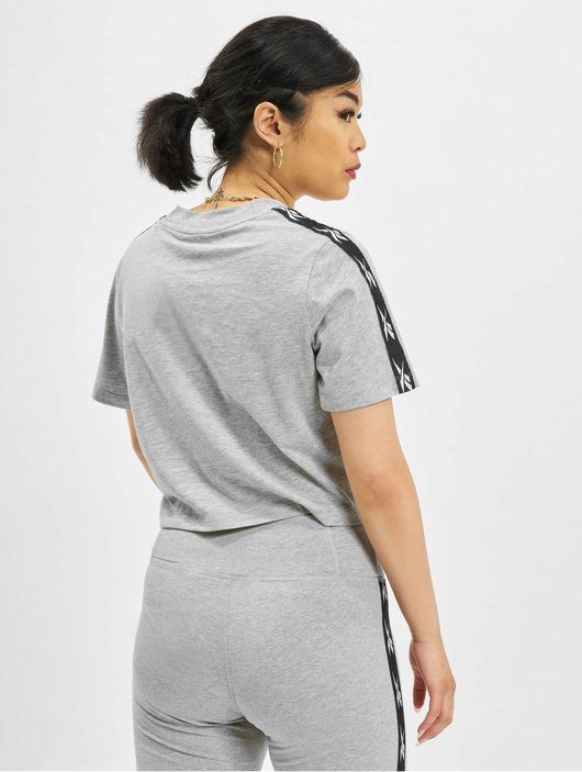Frauen t-shirts Reebok Damen T-Shirt TE Tape Pack in grau