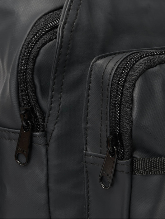 Männer rucksaecke Urban Classics Rucksack Multi Pocket in schwarz