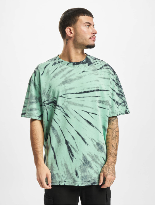 Männer t-shirts Urban Classics Herren T-Shirt Boxy Tye Dye in grün