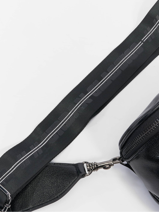 Frauen taschen Urban Classics Tasche Synthetic Leather in schwarz