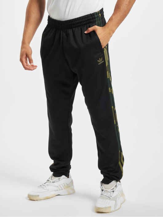 adidas Originals Herren Jogginghose Originals Camo in ...