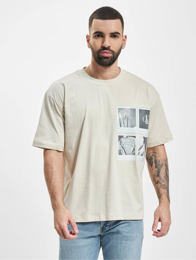 Calvin Klein Overwear / T-Shirt Polaroid in beige 971303