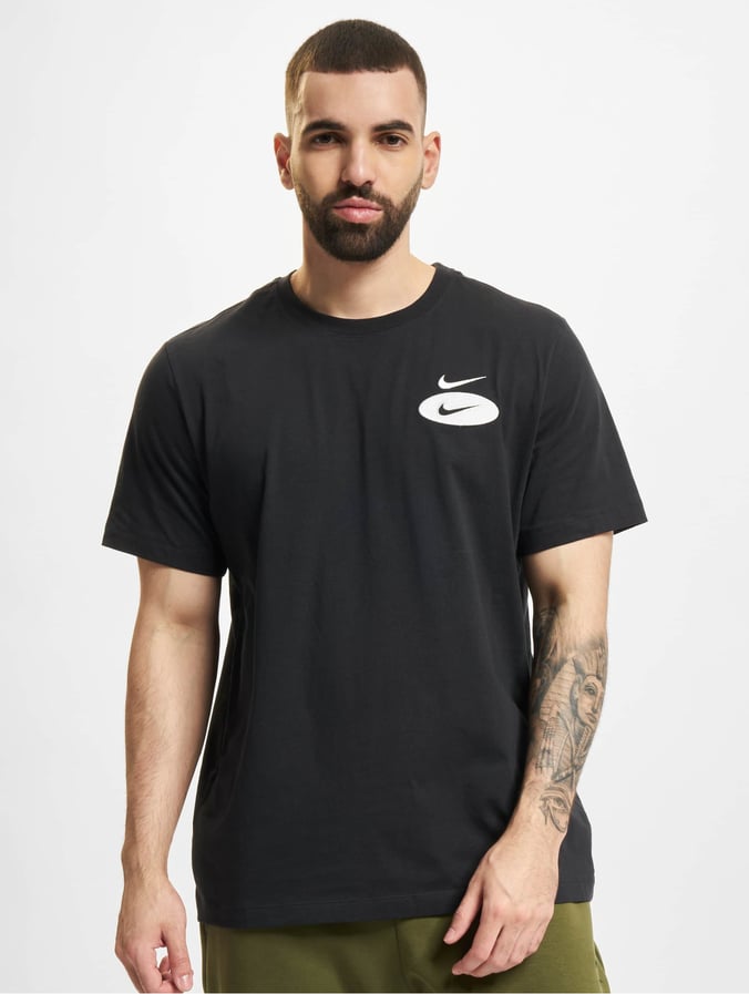 Credo Decorativo estante Nike Ropa superiór / Camiseta Essentials Core 1 en negro 892503