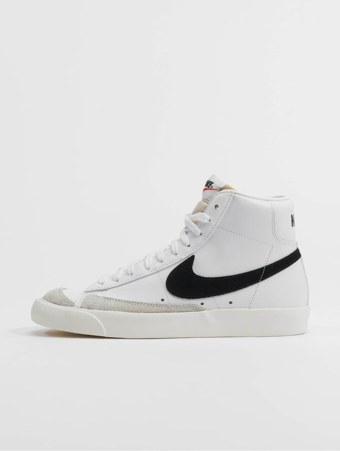 garen mouw pak Nike schoen / sneaker Nike Blazer Mid '77 Vintage in wit 755260
