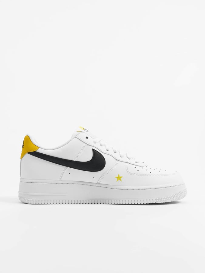 Nike Sko / Sneakers 07 LV8 2 i hvid 920477