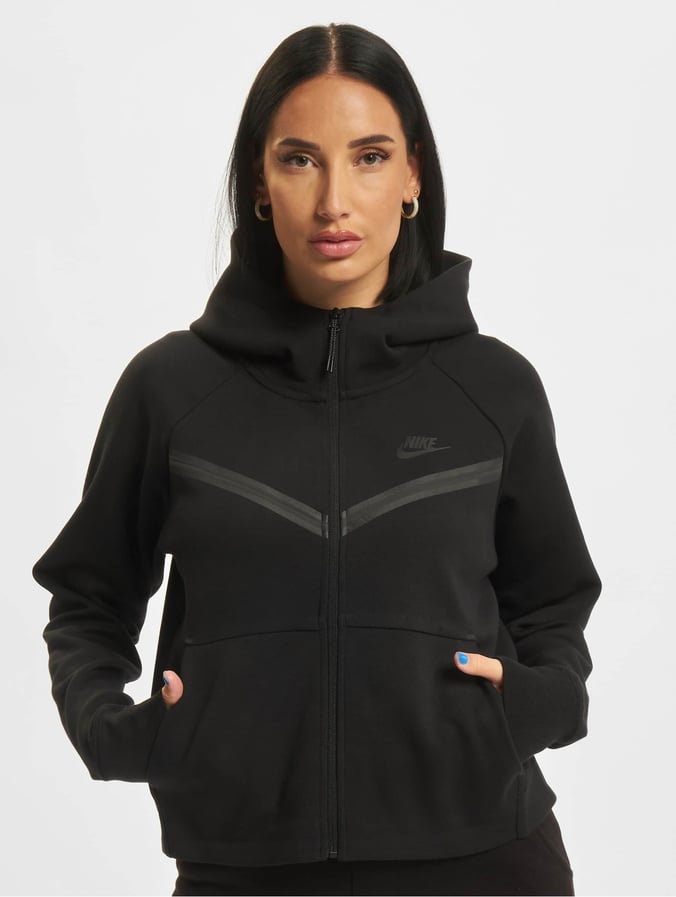 Nike | Tech Fleece Essntl noir Femme Sweat capuche zippé 875761