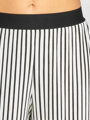 Urban Classics / Chino Stripe Pleated Culotte in wit