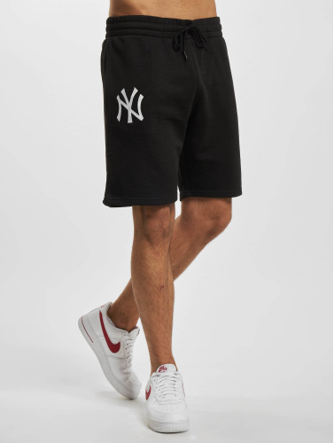 New Era / shorts League Essentials New York Yankees in zwart