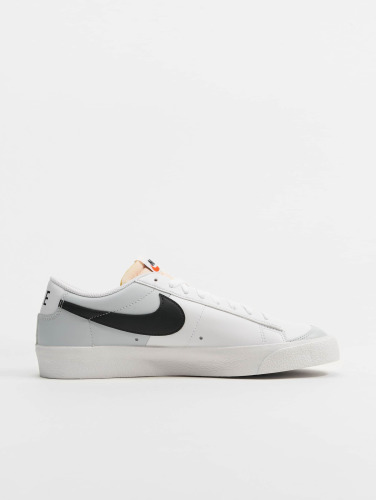 Nike / sneaker Blazer Low '77 Vintage in wit