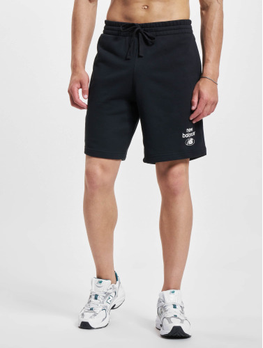 New Balance / shorts Essentials Fleece in zwart