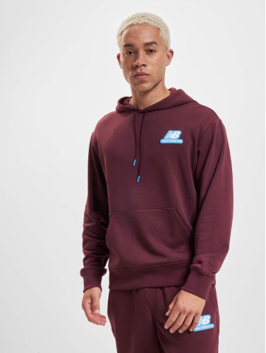 New Balance / Hoody Essentials Stacked Rubber New in rood