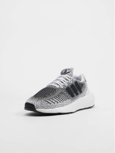 adidas Originals / sneaker Swift Run 22 in wit