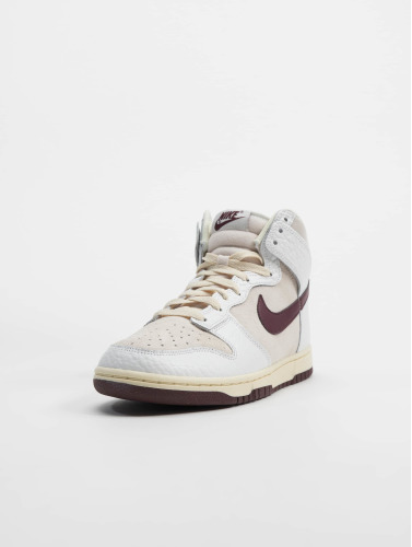 Nike Dunk High - Sneakers - Unisex - Light Orewood Brown/Summit White - maat 43