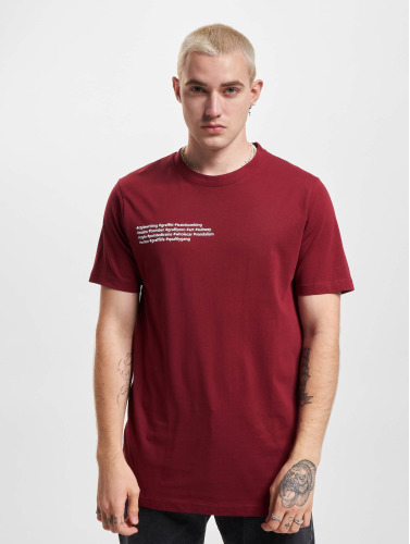Stylewriting / t-shirt Illegal in rood