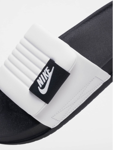 Nike / Slipper/Sandaal Offcourt Adjust in wit