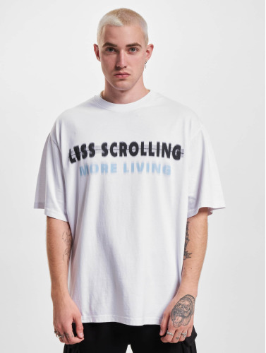 2Y Studios / t-shirt Less Scrolling Oversize in wit