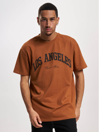 Mister Tee Upscale / t-shirt L.A. College Oversize in bruin