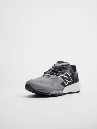 New Balance / sneaker Crag in grijs