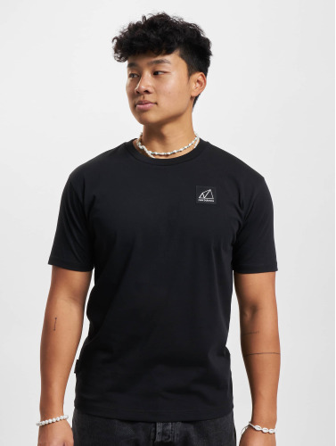 New Balance / t-shirt All Terrain in zwart