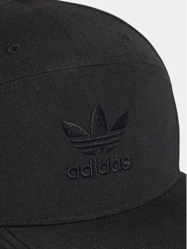 adidas Originals / snapback cap Ac in zwart