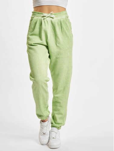 Urban Classics / joggingbroek Ladies Spray Dye in groen