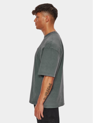 Dropsize / t-shirt Heavy Oversize Embo in grijs
