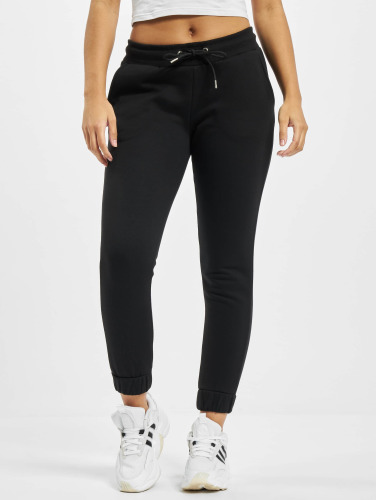 Urban Classics / joggingbroek Shorty in zwart