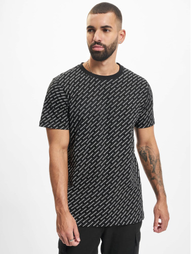Urban Classics Heren Tshirt -XL- Allover Logo Zwart