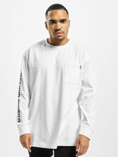 Urban Classics / Longsleeve Sleeve Logo Boxy Pocket in wit