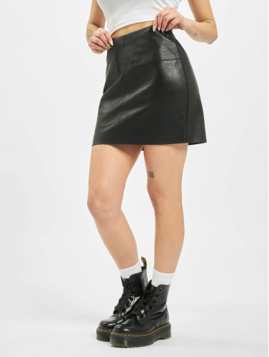 Missguided / Rok Petite Black Faux Leather Mini in zwart