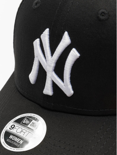 New Era / snapback cap MLB NY Yankees Essential 940 in zwart