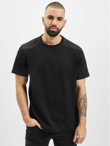Urban Classics / t-shirt Military in zwart