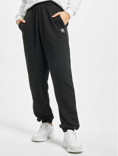 adidas Originals / joggingbroek Cuffed in zwart