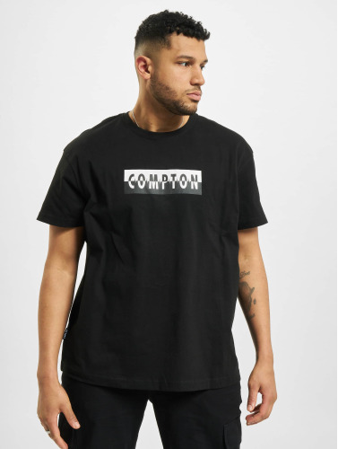 Cayler & Sons / t-shirt CMPTN Predator Box in zwart