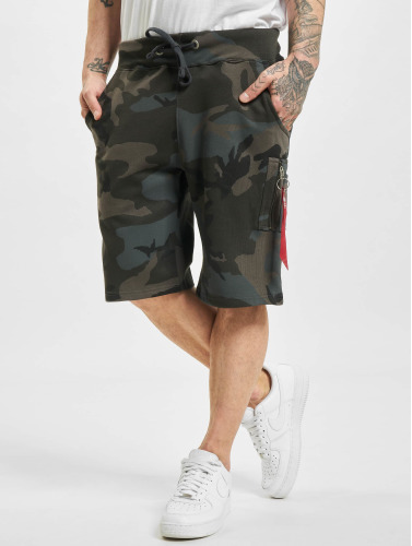 Alpha Industries / shorts X-Fit Cargo Camo in camouflage