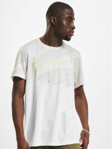 Nike Performance / t-shirt Superset Energy in wit