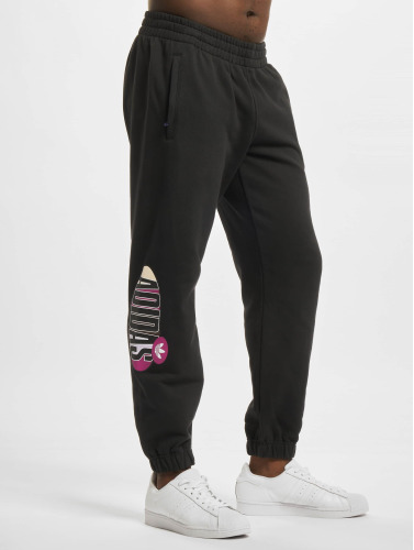 adidas Originals / joggingbroek TRF A33 in zwart