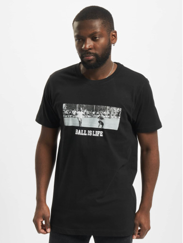 Urban Classics Heren Tshirt -M- Ball Is Life Zwart