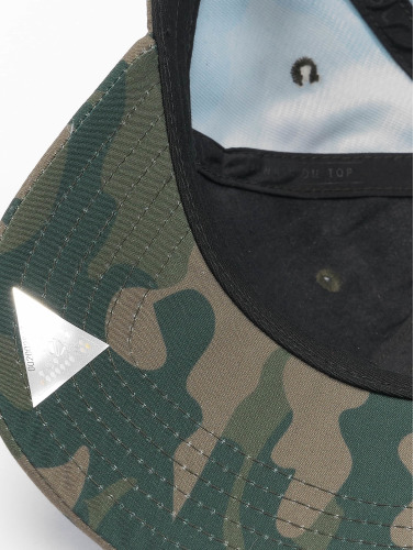 Cayler & Sons / snapback cap CSBL Priority Curved in camouflage