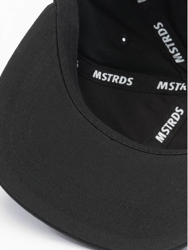 MSTRDS / snapback cap Letter K in zwart