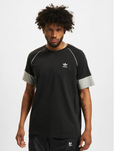 adidas Originals / t-shirt SST SS in zwart