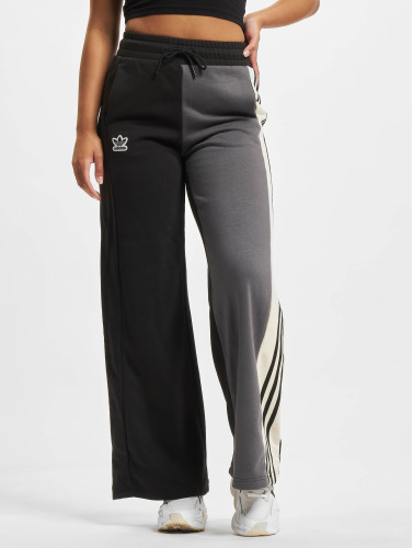 adidas Originals / joggingbroek Wide Leg in zwart