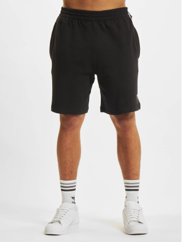 adidas Originals / shorts ADV ST in zwart